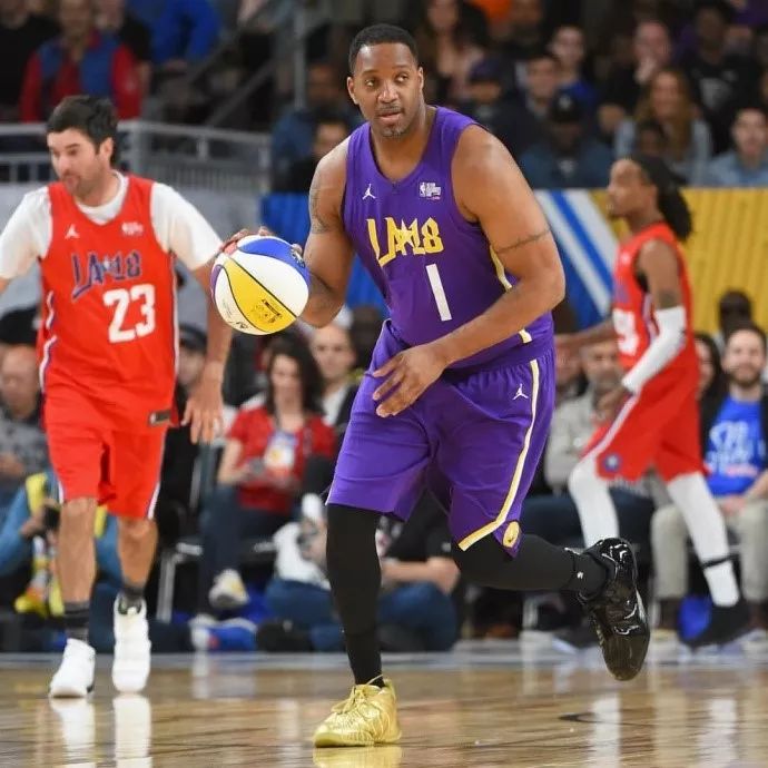 勒布朗在关 勒布朗在关