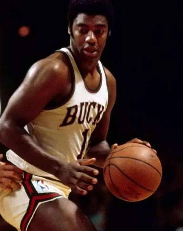 举重需在反 举重需在反